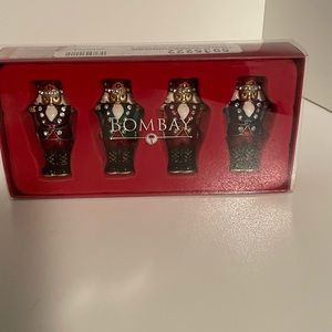 Bombay nutcracker place card holders